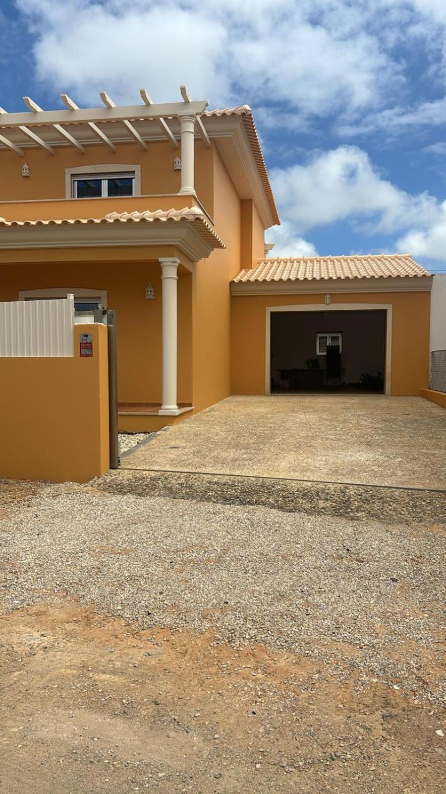Housev5 W/pool & Bbq